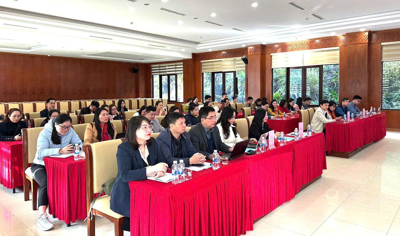 Các đại bi&ecirc;̉u tham dự H&ocirc;̣i nghị