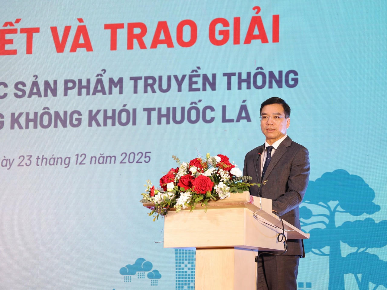 TS.BS H&agrave; Anh Đức - Cục trưởng Cục Quản l&yacute; Kh&aacute;m chữa bệnh, Bộ Y tế.