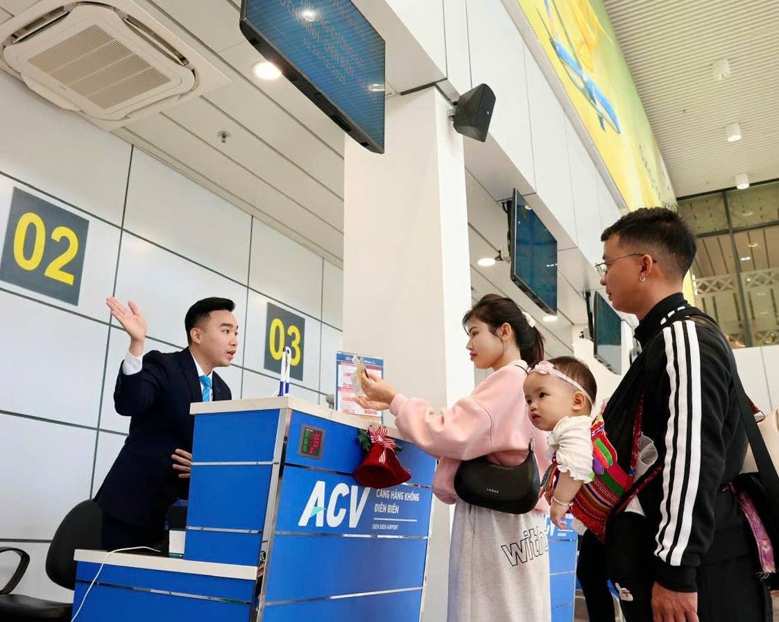 Nh&acirc;n dịp khai trương đường bay mới, Vietnam Airlines triển khai gi&aacute; v&eacute; ưu đ&atilde;i chỉ từ 1.099.000 VNĐ_chặng TP.HCM - Điện Bi&ecirc;n (đ&atilde; bao gồm thuế, ph&iacute;).