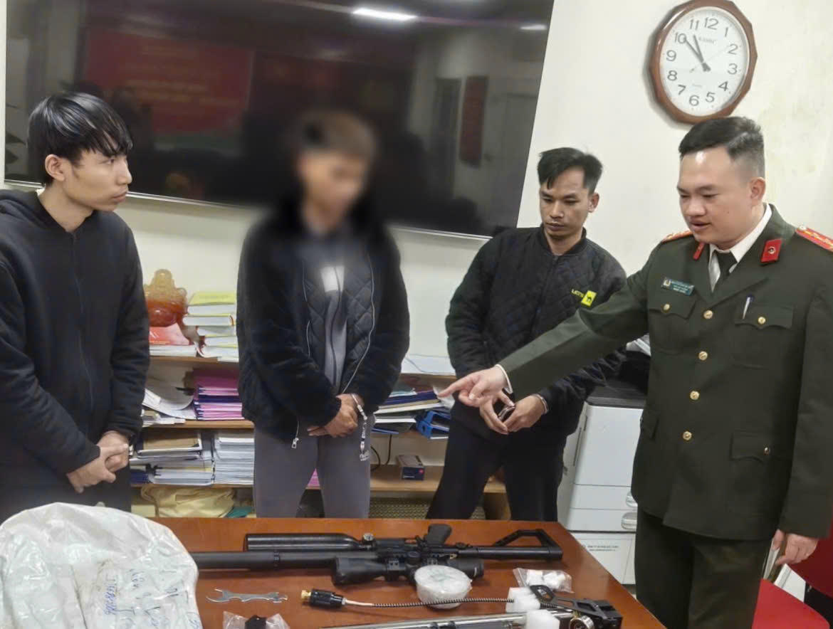 C&aacute;c đối tượng bị bắt giữ (Ảnh: CATPHN)