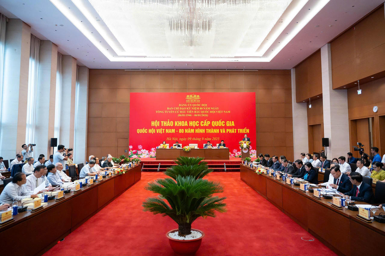 Quang cảnh Hội thảo khoa học cấp quốc gia 'Quốc hội Việt Nam - 80 năm h&igrave;nh th&agrave;nh v&agrave; ph&aacute;t triển' do Chủ tịch Quốc hội Trần Thanh Mẫn chủ tr&igrave;.