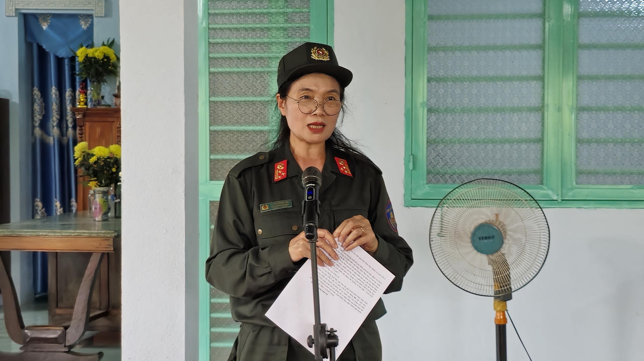 Từ Chuyến bay màu xanh đến mái ấm kiên cố miền biên viễn