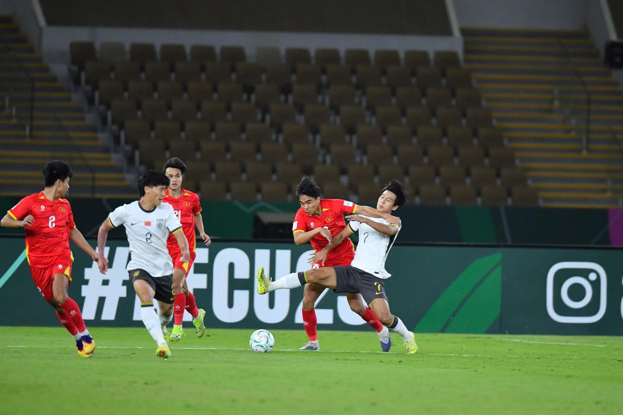 Ông Kim Sang Sik xin lỗi