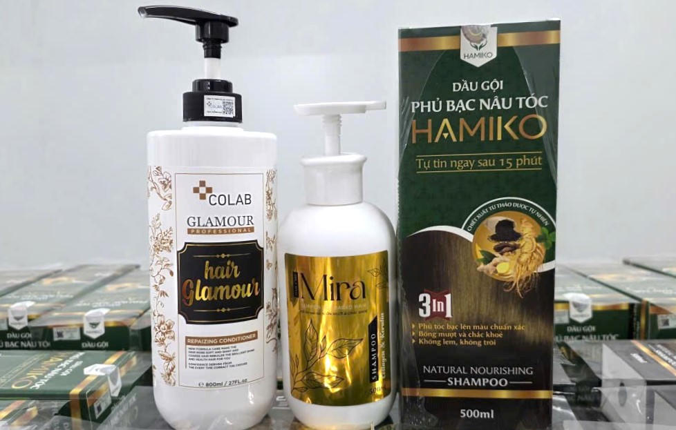 Thu giữ gần 13.000 sản phẩm và thiết bị sản xuất hàng giả