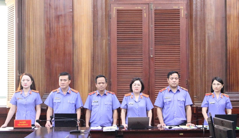 Vụ án làm giả hơn 200 ngàn phiếu kết quả thử nghiệm giả: Viện Kiểm sát đề nghị mức án cao nhất đến 26 năm tù