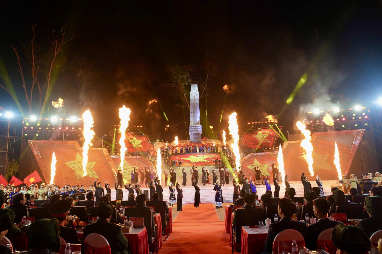 Tổng Bí thư Tô Lâm dự Chương trình cầu truyền hình 