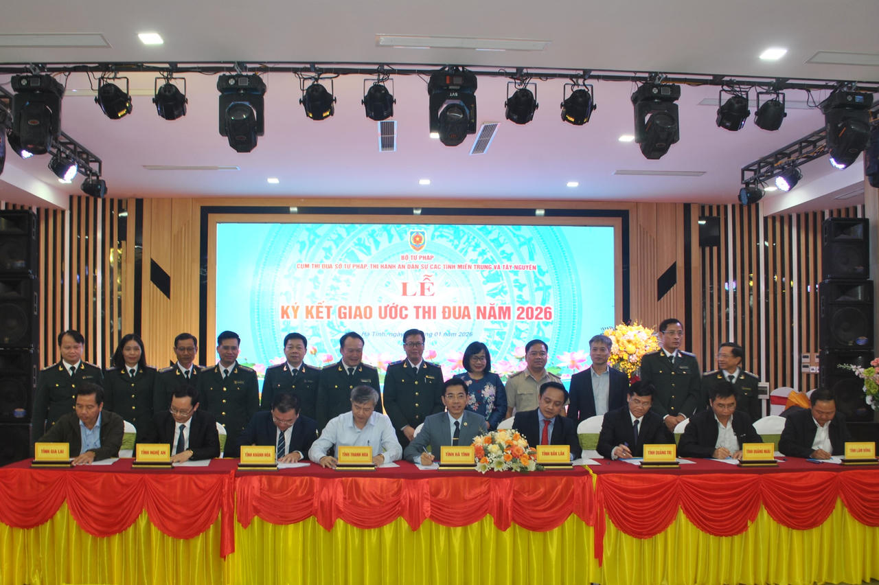 Thứ trưởng Đặng Hoàng Oanh: Thi đua phải thực chất, lấy hiệu quả phục vụ người dân và phát triển địa phương làm thước đo