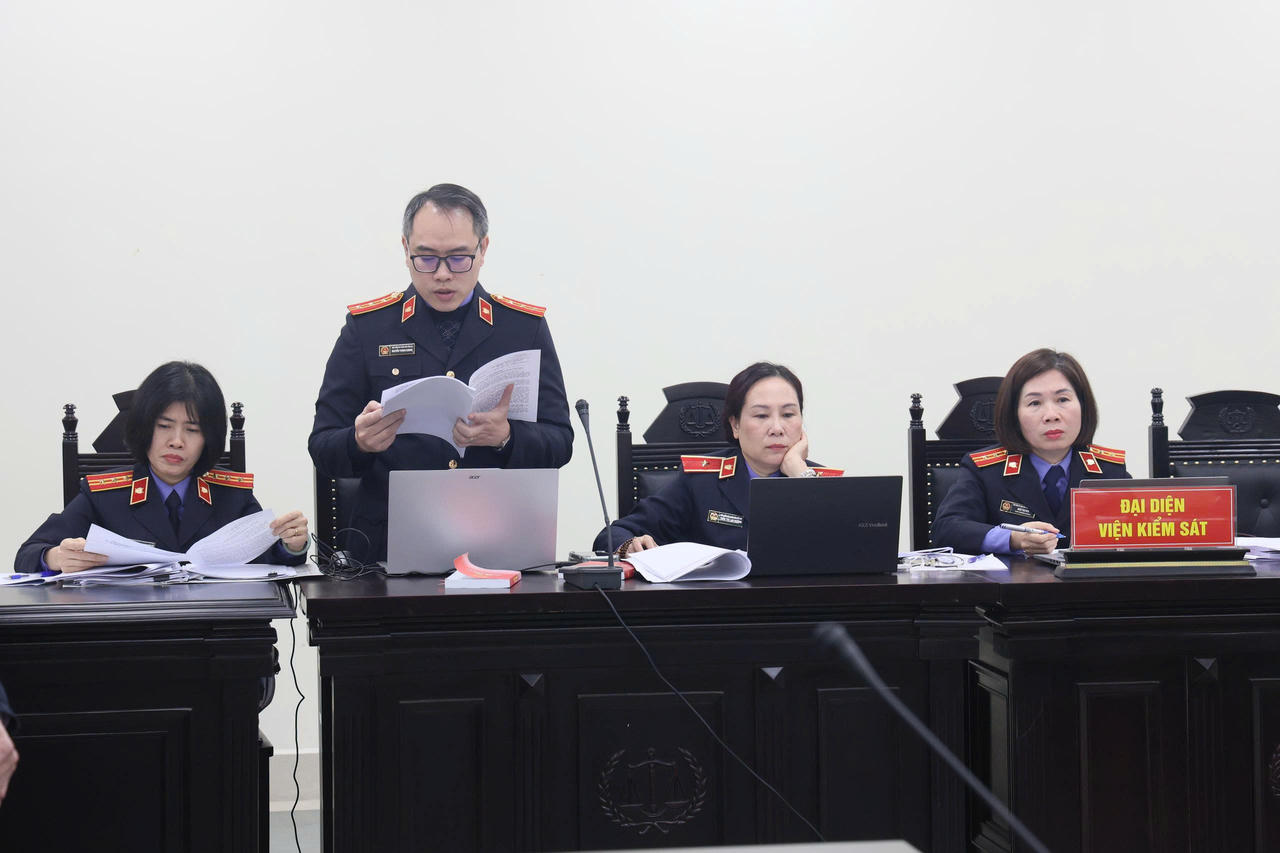 Cựu Viện trưởng Viện Y dược học dân tộc bị đề nghị 14-15 năm tù