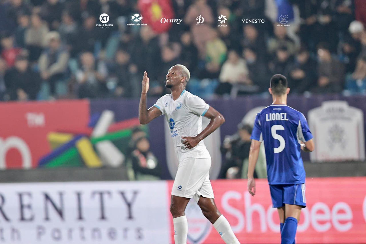 Xuân Son góp công lớn đưa  Nam Định vào bán kết Cúp C1 Đông Nam Á