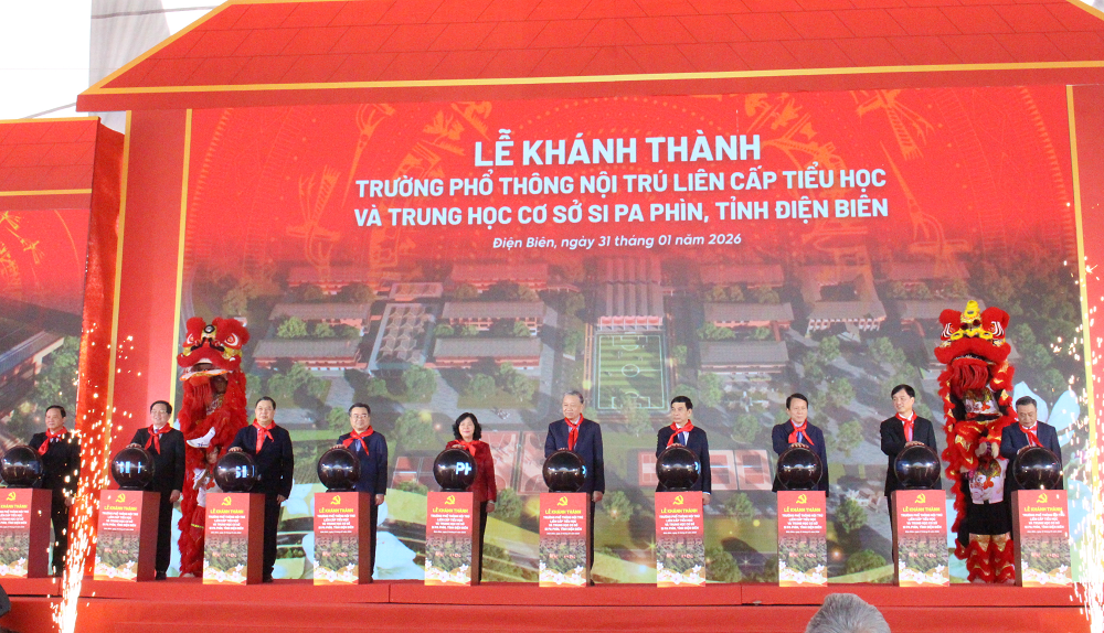 Tổng Bí thư Tô Lâm dự lễ khánh thành Trường nội trú liên cấp Si Pa Phìn