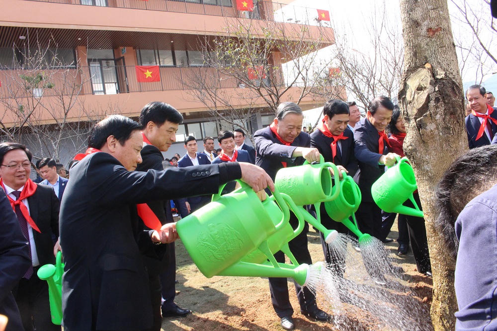 Tổng Bí thư Tô Lâm dự lễ khánh thành Trường nội trú liên cấp Si Pa Phìn