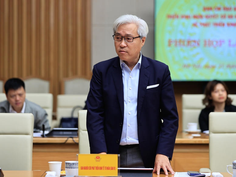 Thủ tướng: X&acirc;y dựng cơ chế giao việc lớn, việc kh&oacute;, việc đột ph&aacute; cho doanh nghiệp- Ảnh 12.