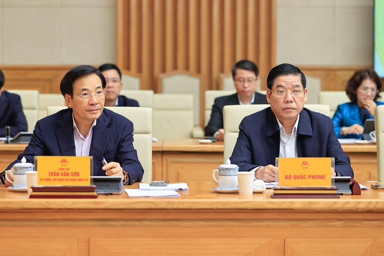 Thủ tướng: X&acirc;y dựng cơ chế giao việc lớn, việc kh&oacute;, việc đột ph&aacute; cho doanh nghiệp- Ảnh 7.