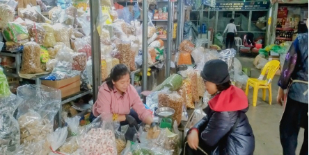 Chợ Mơ – Hà Nội những ngày cuối năm