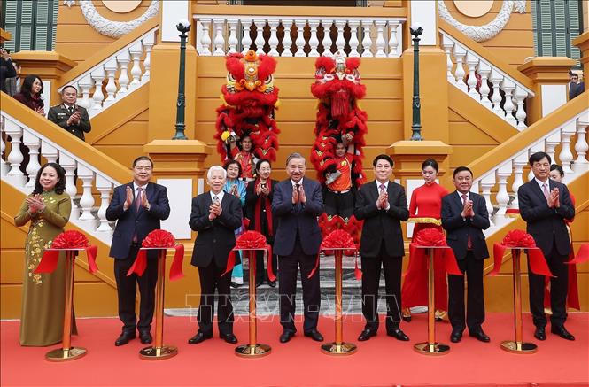 Ch&uacute; th&iacute;ch ảnh