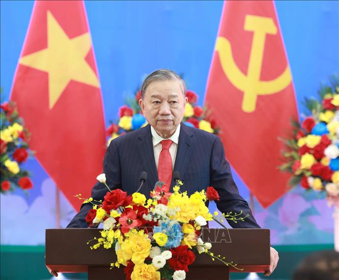 Ch&uacute; th&iacute;ch ảnh