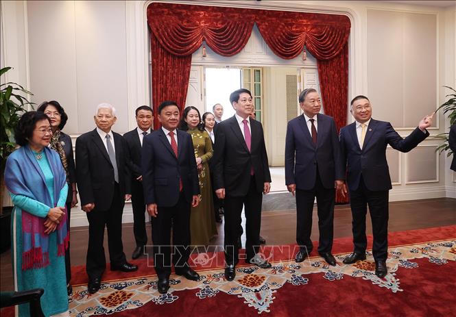 Ch&uacute; th&iacute;ch ảnh