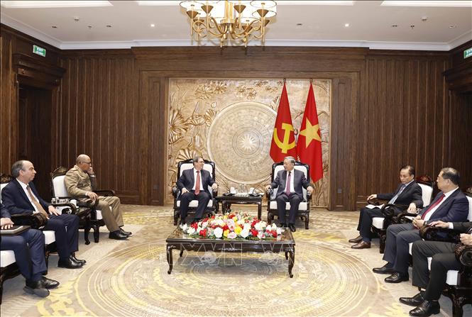 Ch&uacute; th&iacute;ch ảnh