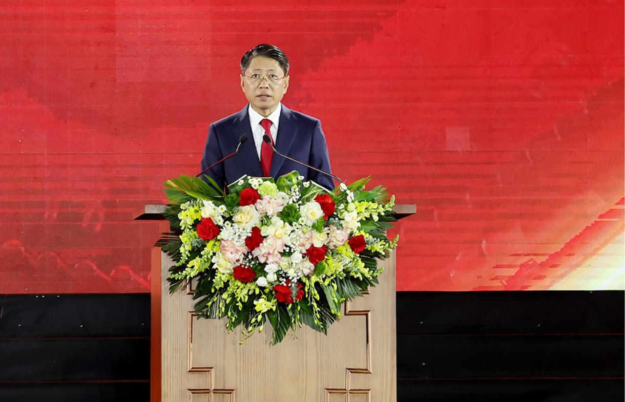 Chương trình nghệ thuật đặc biệt “Đón ánh bình minh”: Niềm tin, sự đồng thuận của Đảng bộ, chính quyền và Nhân dân Ninh Bình đối với các quyết sách của Đại hội XIV