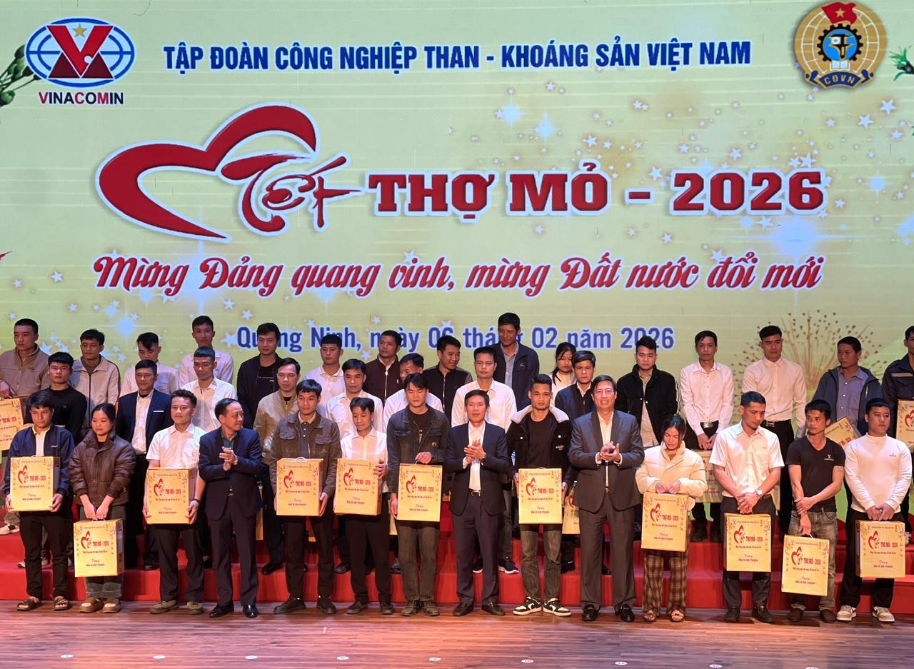 Lần đầu tiên TKV tổ chức trực tiếp và kết nối trực tuyến Chương trình Tết thợ mỏ tại Quảng Ninh