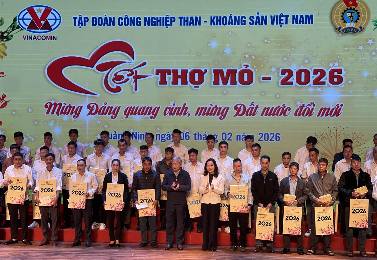 Lần đầu tiên TKV tổ chức trực tiếp và kết nối trực tuyến Chương trình Tết thợ mỏ tại Quảng Ninh