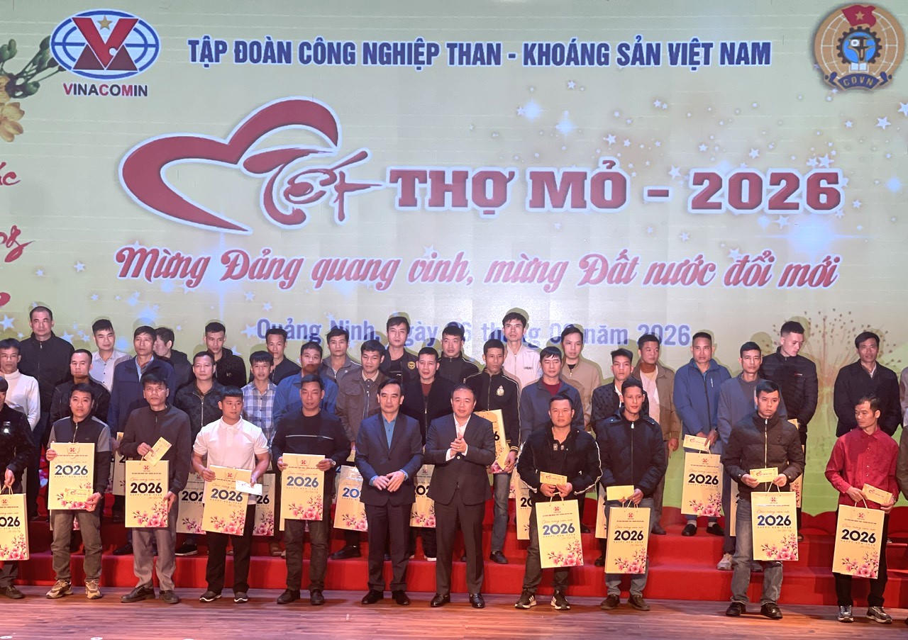 Lần đầu tiên TKV tổ chức trực tiếp và kết nối trực tuyến Chương trình Tết thợ mỏ tại Quảng Ninh