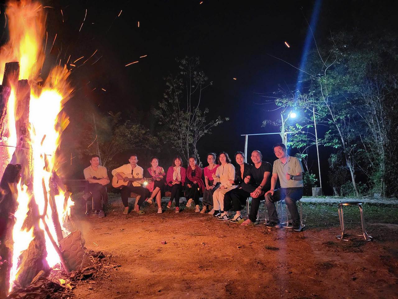 Đọc tập thơ Tình Xuân của Phạm Quốc Cường: Từ tiếng gọi cộng đồng đến tiếng lòng nhân sinh