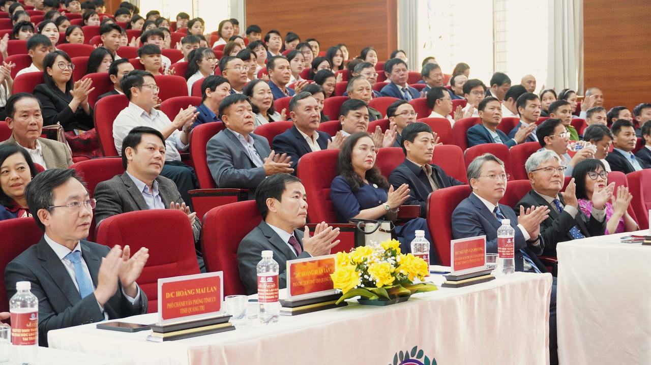 Bộ trưởng Nguyễn Hải Ninh dự lễ công bố thành lập Phân hiệu Trường Đại học Luật TP Hồ Chí Minh tại Quảng Trị