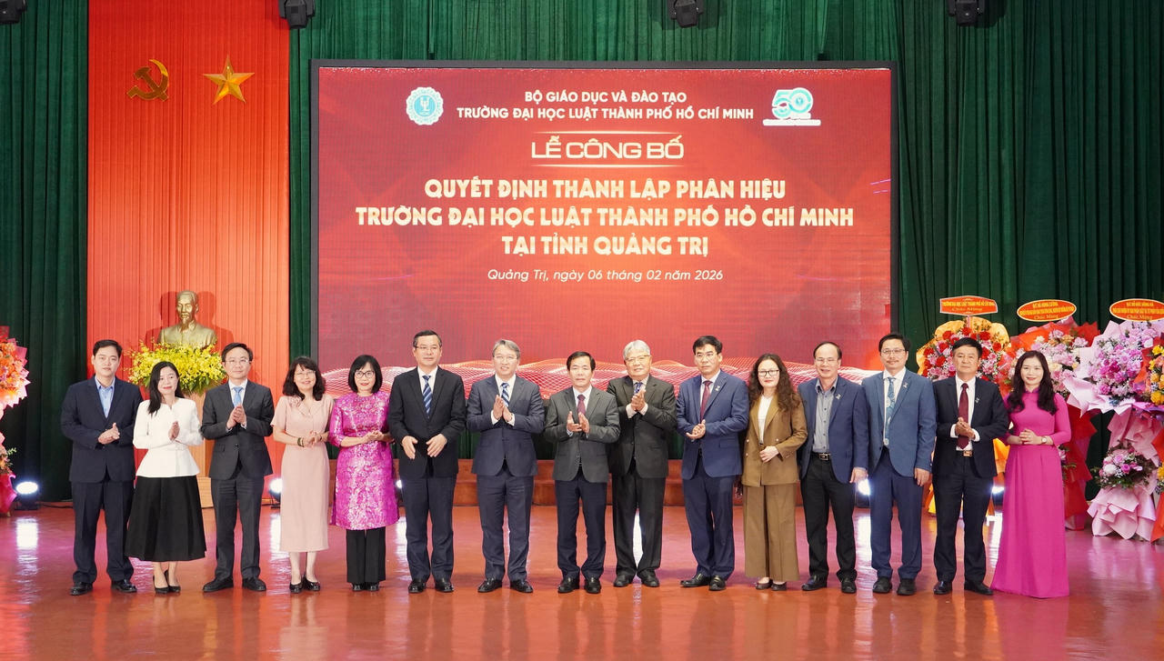 Bộ trưởng Nguyễn Hải Ninh dự lễ công bố thành lập Phân hiệu Trường Đại học Luật TP Hồ Chí Minh tại Quảng Trị