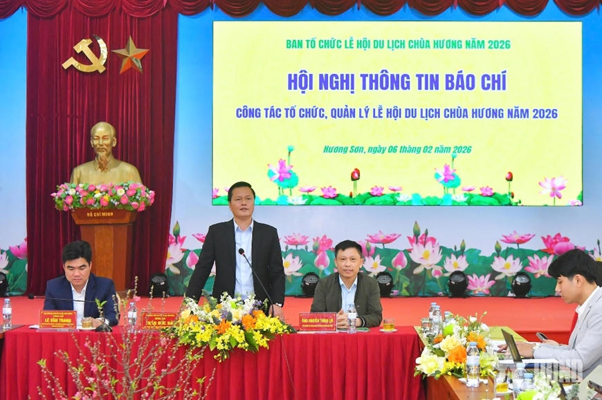 Lễ hội Du lịch chùa Hương năm 2026 thu hút du khách 4 mùa