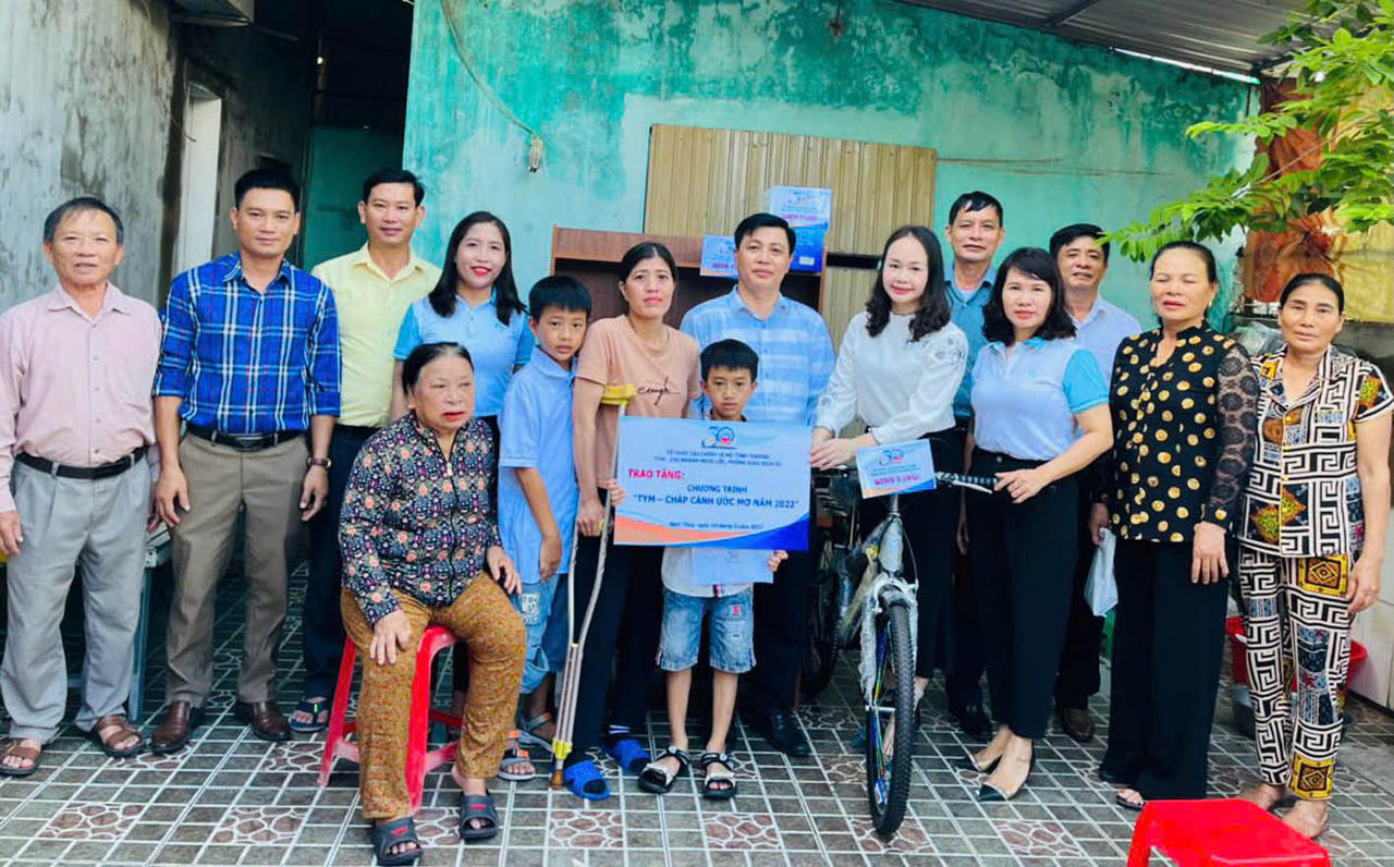 Khi điện ảnh thắp lên ánh sáng của lòng nhân