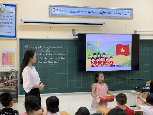 Từ bục giảng bước vào thế giới phẳng