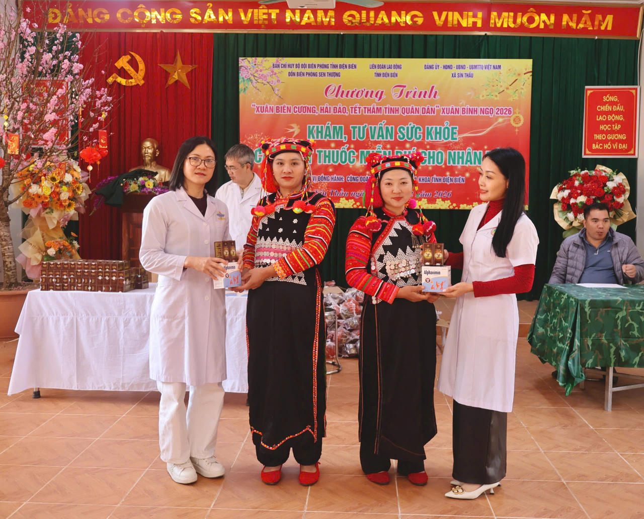 Điện Biên: Lan tỏa nghĩa tình quân – dân, chăm lo Tết cho Nhân dân vùng biên giới