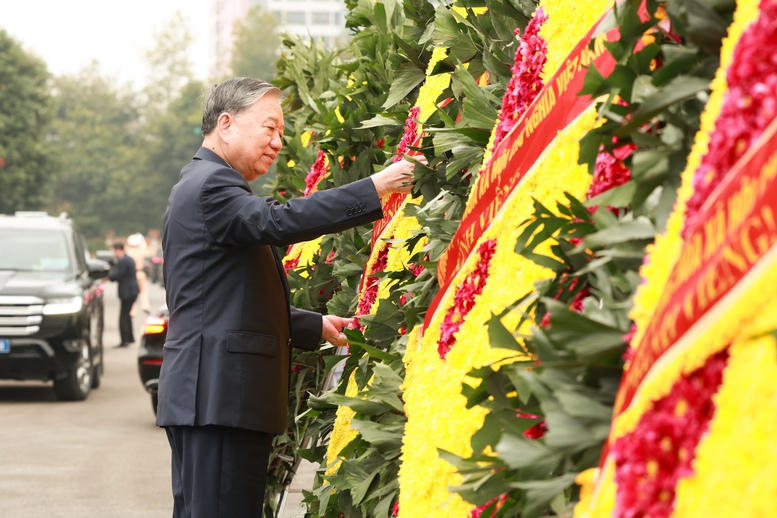 L&atilde;nh đạo Đảng, Nh&agrave; nước v&agrave;o Lăng viếng Chủ tịch Hồ Ch&iacute; Minh nh&acirc;n dịp Tết Nguy&ecirc;n đ&aacute;n B&iacute;nh Ngọ- Ảnh 6.
