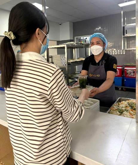 Món quà đặc biệt đầu năm ấm áp nghĩa tình tại các bệnh viện ở Hà Nội