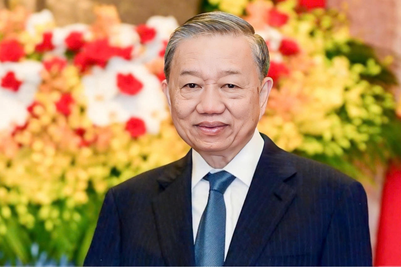 &ldquo;Trước Nh&acirc;n d&acirc;n cả nước, ch&uacute;ng ta cam kết thực hiện mạnh mẽ  c&aacute;c mục ti&ecirc;u đ&atilde; đề ra&rdquo; - Tổng B&iacute; thư T&ocirc; L&acirc;m. Ảnh: Nam Trần.