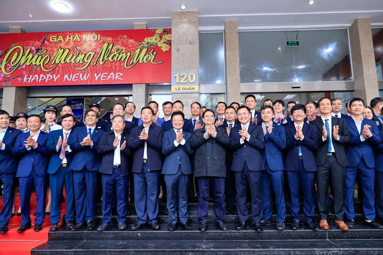 Thủ tướng: Tốc độ triển khai đường sắt đ&ocirc; thị thời gian tới phải gấp h&agrave;ng chục lần những năm qua- Ảnh 13.