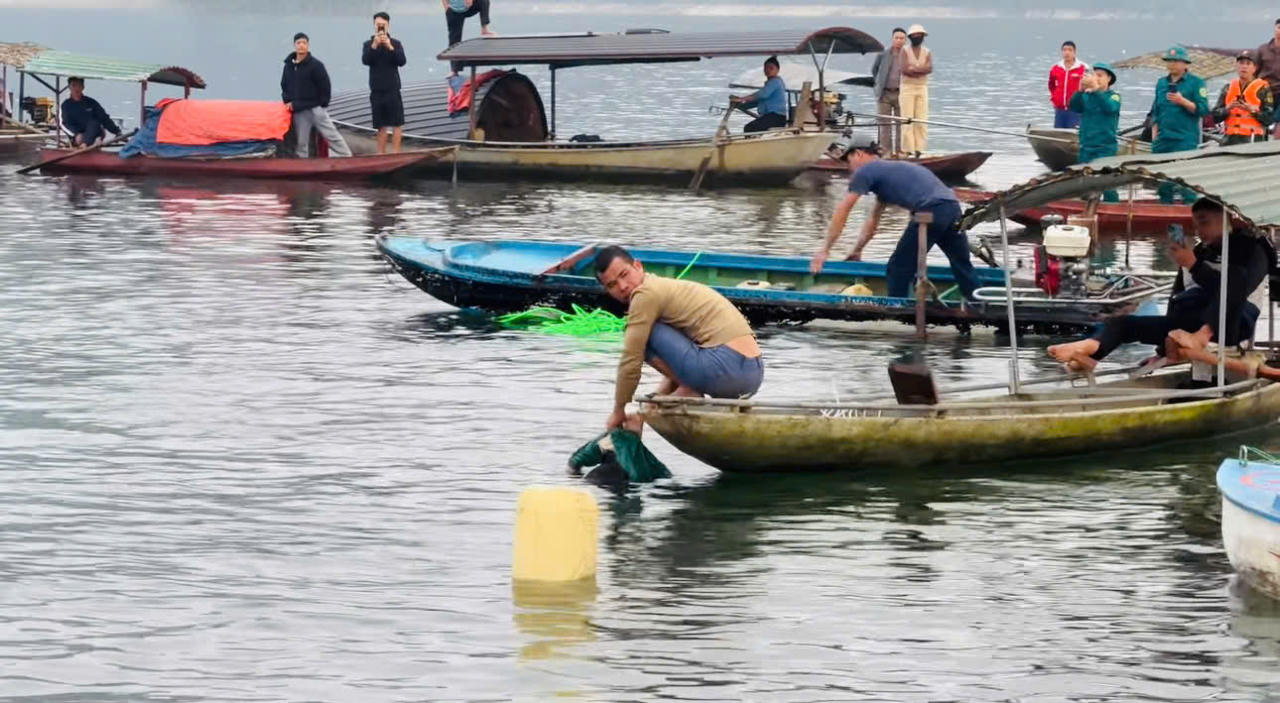 Đ&ecirc;́n thời đi&ecirc;̉m 16h30 ngày 22/2, đã tìm th&acirc;́y thi th&ecirc;̉ 5 nạn nh&acirc;n