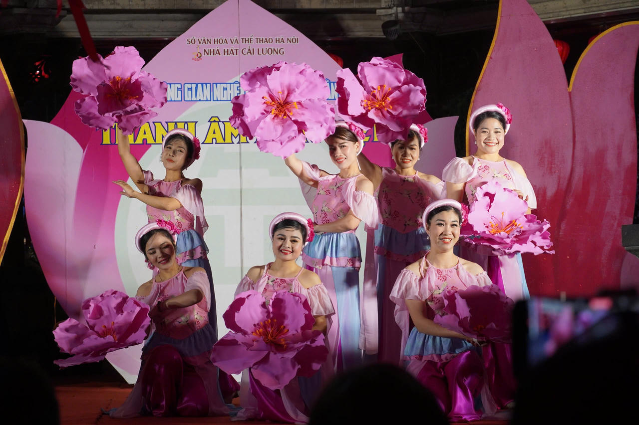 Sắc xu&acirc;n Thăng Long trong những c&acirc;u vọng cổ