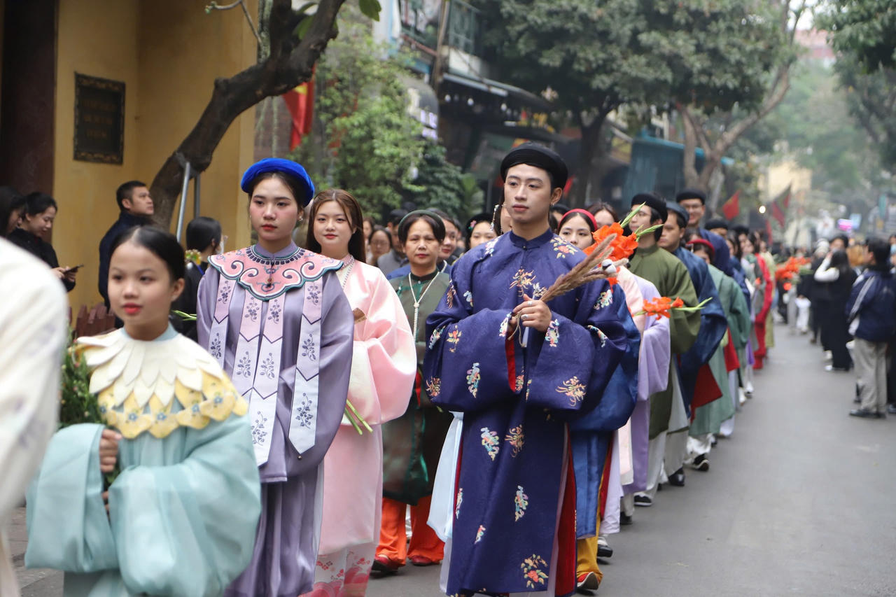 Tết Việt trong kỷ nguy&ecirc;n mới: Giữ hồn truyền thống giữa nhịp sống số