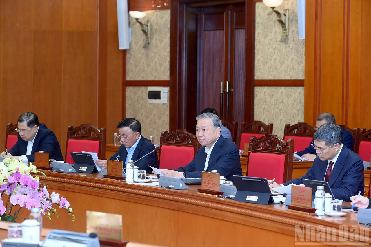 Tổng B&iacute; thư T&ocirc; L&acirc;m ph&aacute;t biểu kết luận phi&ecirc;n họp. Ảnh: nhandan.vn