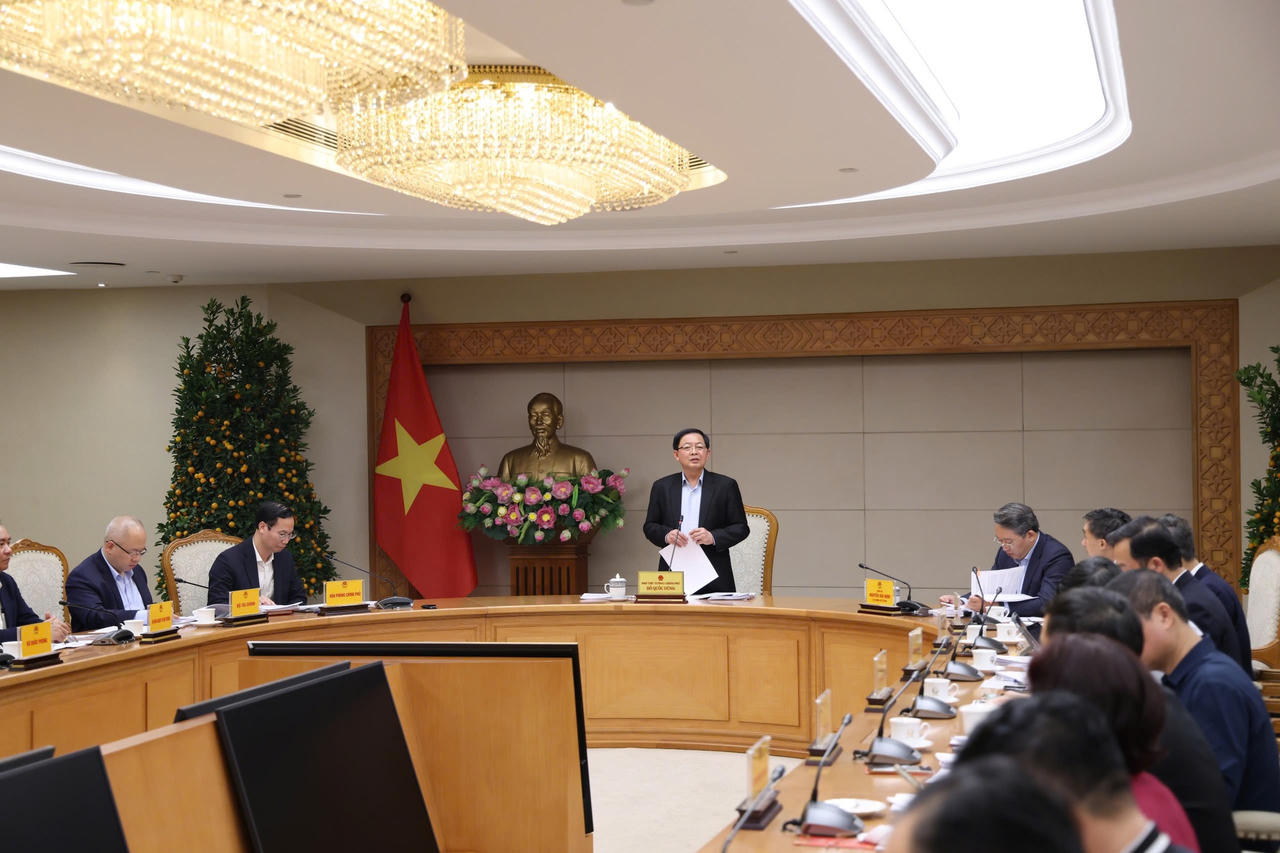 Quang cảnh cuộc họp do Ph&oacute; Thủ tướng Hồ Quốc Dũng chủ tr&igrave;.