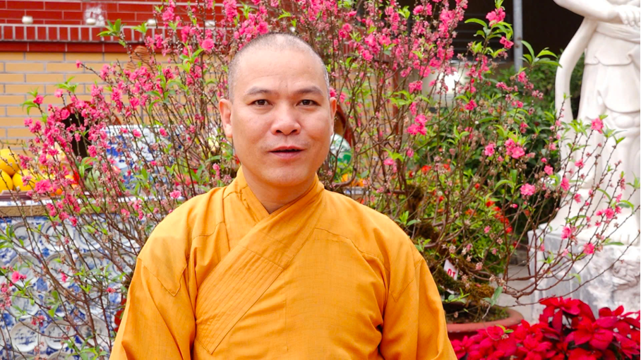 Đại Đức Th&iacute;ch Minh Đức trụ tr&igrave; ch&ugrave;a Vạn Ph&uacute;c.