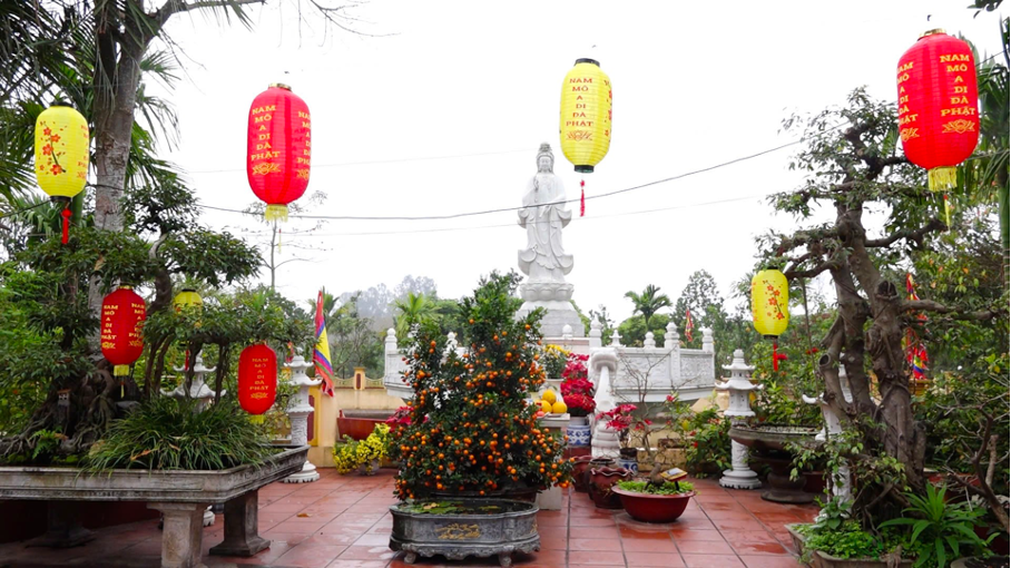 Ch&ugrave;a Vạn Ph&uacute;c tổ chức lễ cầu an đầu năm
