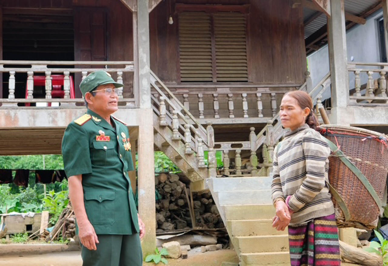 &nbsp;Cựu chiến binh Hồ Văn Xang l&agrave; tấm gương để d&acirc;n l&agrave;ng học hỏi. (Ảnh trong b&agrave;i: Trần Tuyền)