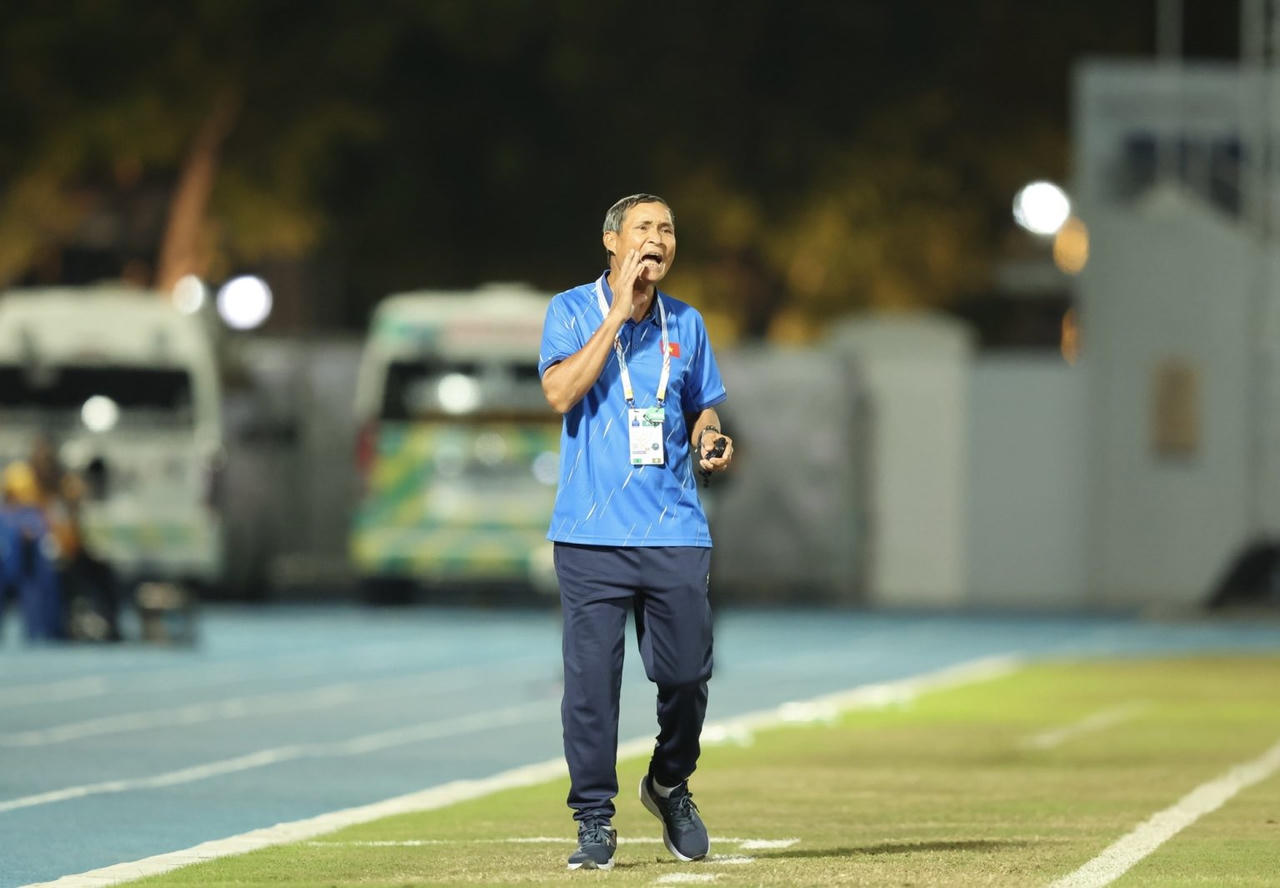 &Ocirc;ng Mai Đức Chung muốn đội tuyển nữ Việt Nam dự World Cup 1 lần nữa (Ảnh VFF)