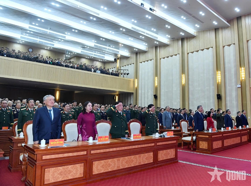 Tổng B&iacute; thư T&ocirc; L&acirc;m dự Lễ đ&oacute;n nhận danh hiệu Anh h&ugrave;ng Lực lượng vũ trang nh&acirc;n d&acirc;n tại Qu&acirc;n chủng Hải qu&acirc;n