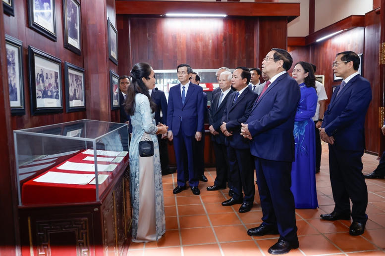 Thủ tướng Phạm Minh Ch&iacute;nh dự lễ kỷ niệm 120 năm Ng&agrave;y sinh Thủ tướng Phạm Văn Đồng- Ảnh 9.