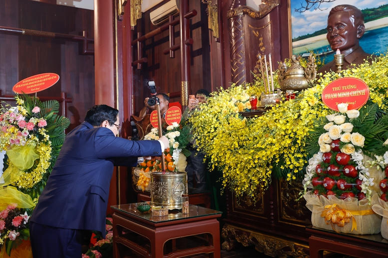 Thủ tướng Phạm Minh Ch&iacute;nh dự lễ kỷ niệm 120 năm Ng&agrave;y sinh Thủ tướng Phạm Văn Đồng- Ảnh 8.