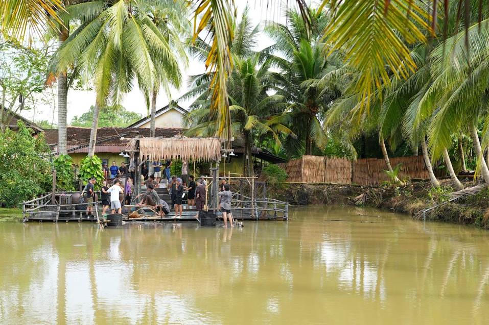 Trong phần 2, phim được đầu tư về bối cảnh, mỹ thuật. Ảnh: NSX